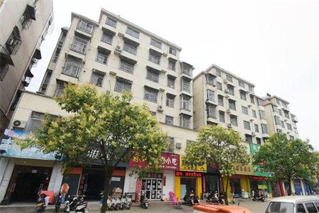 烟草公司宿舍二层楼独院100平带南屋69.8万可按揭